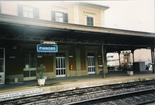 Pianoro Railway station